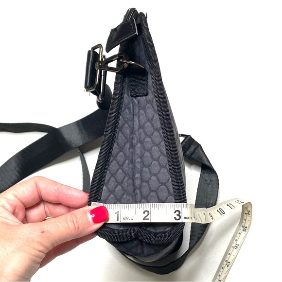 HAUTE SHORE Neoprene Zip Top Crossbody Bag - Picture 10 of 14
